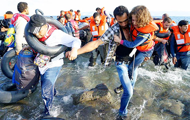 Mỗi ngày có hàng trăm ngàn người Syria vượt biển tràn vào châu Âu