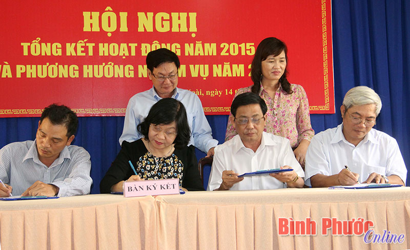 Liên hiệp hội và các hội thành viên ký kết giao ước thi đua năm 2016