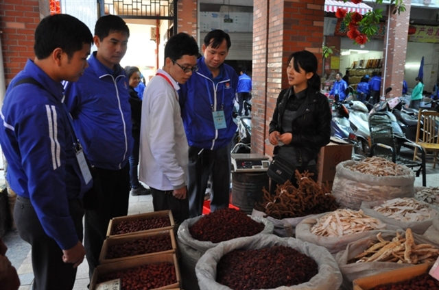 Thăm chợ thuốc bắc Ngân Phong ở Bắc Lưu, Ngọc Lâm