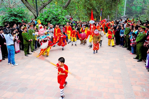 Tại Hội Gióng, nhiều trò chơi dân gian được tái hiện