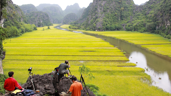 Tam Cốc mùa này là nơi tạo cảm hứng cho các nhiếp ảnh gia tạo nên những tác phẩm tuyệt vời