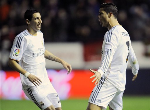 Ronaldo ấm ức vì Real Madrid bán đi Di Maria