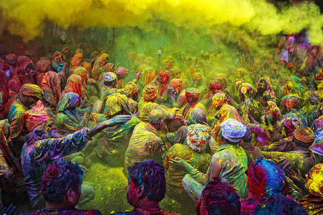 Người dân Ấn Độ tham gia lễ hội Holi - sự kiện phổ biến ở các nước Nam Á.