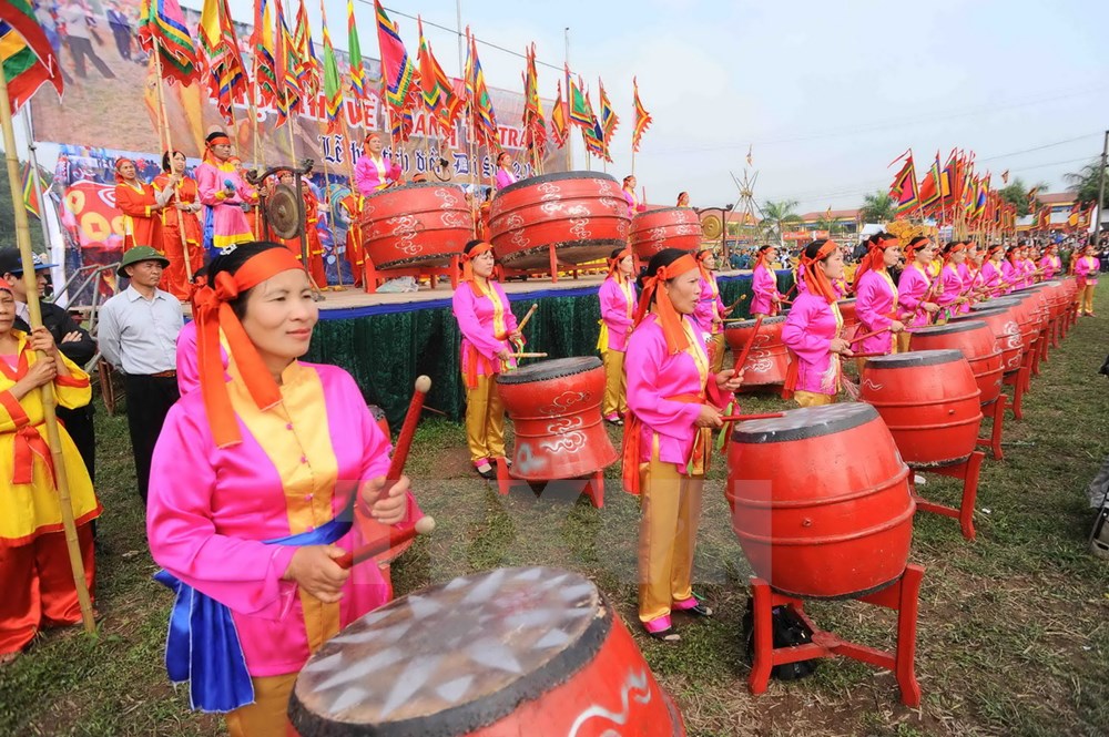 Màn trống hội Đọi Tam trong lễ khai hội