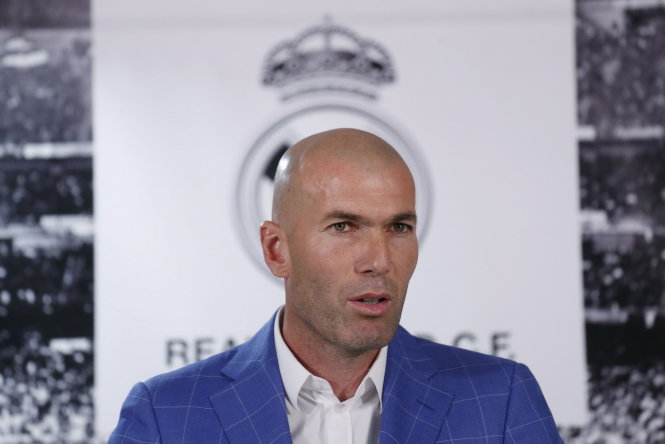 Zidane tại cuộc họp báo công bố ông trở thành HLV đội Real Madrid. Ảnh: Reuters