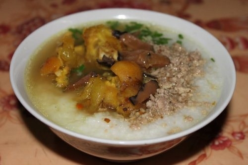 banh-cuon-trung-va-chao-au-tu-noi-cao-nguyen-da-2