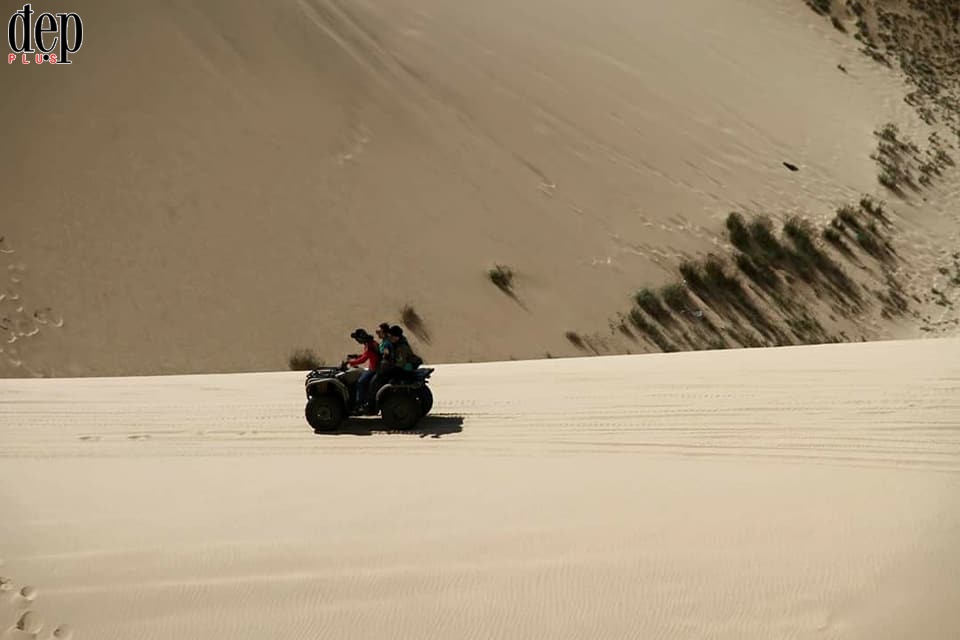 Đua xe moto địa hình trên cồn cát - trò chơi cảm giác mạnh không thể bỏ lỡ khi du lịch Mũi Né