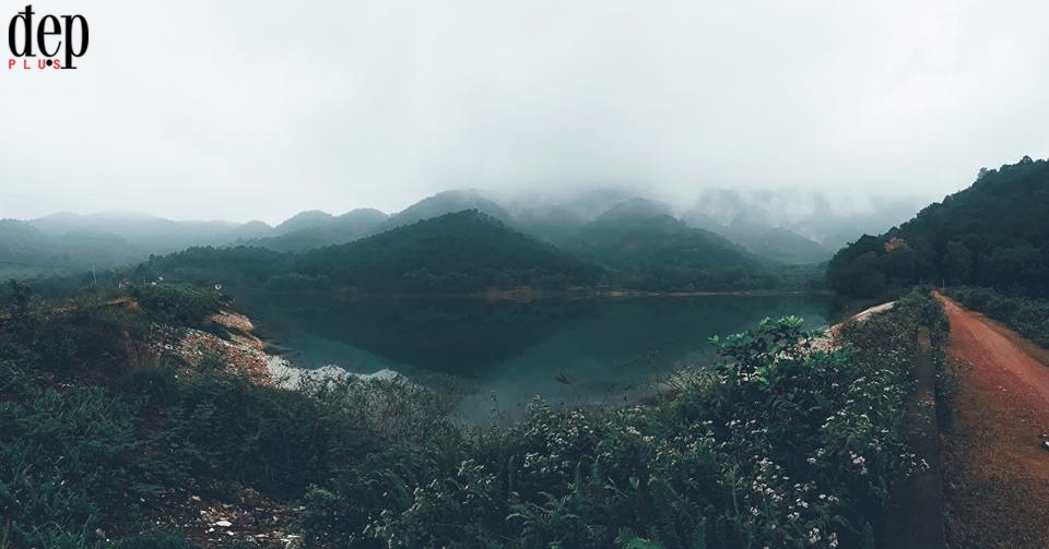 Nghỉ Tết Dương Lịch, hãy cùng bạn bè thử trải nghiệm cắm trại trên nóc nhà Thủ đô Hàm Lợn xem sao