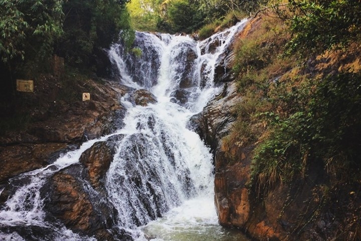 'Mục sở thị’ 10 thác nước đẹp như mây trời ở chốn cao nguyên Lâm Đồng