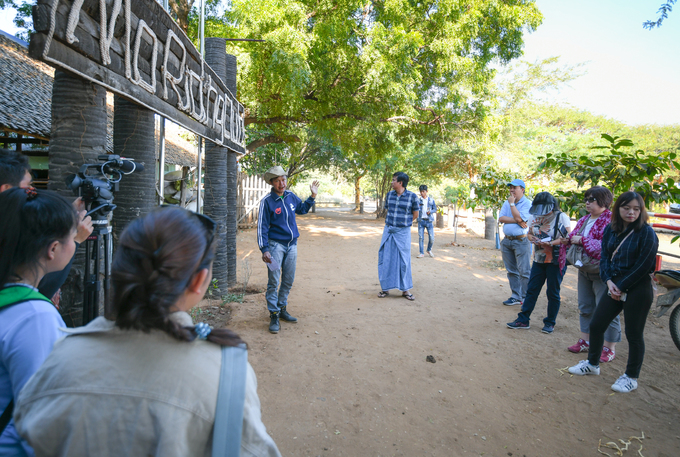 Khám phá thành phố vạn đền trên lưng ngựa ở Myanmar