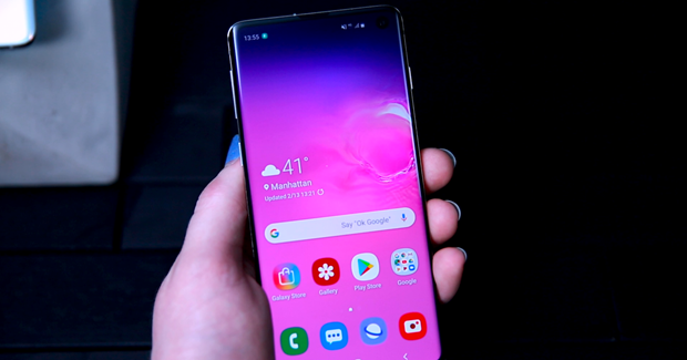 CNBC: Samsung dang mac nhung sai lam nhu Apple voi Galaxy S10 hinh anh 4