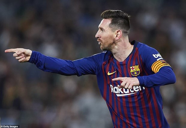 Lionel Messi lap hat-trick, Barcelona tien sat den ngoi vuong hinh anh 1