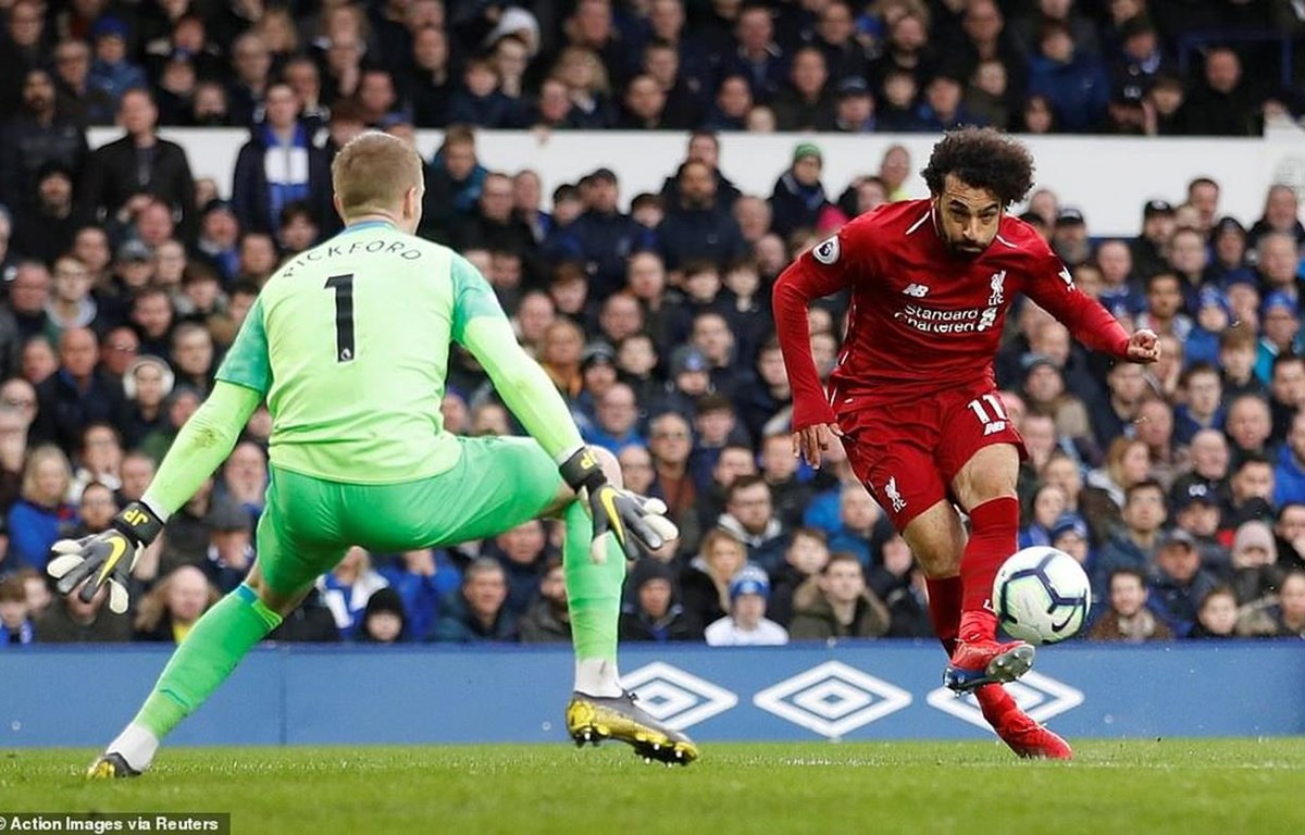 Salah và đồng đội bất lực trước Jordan Pickford.