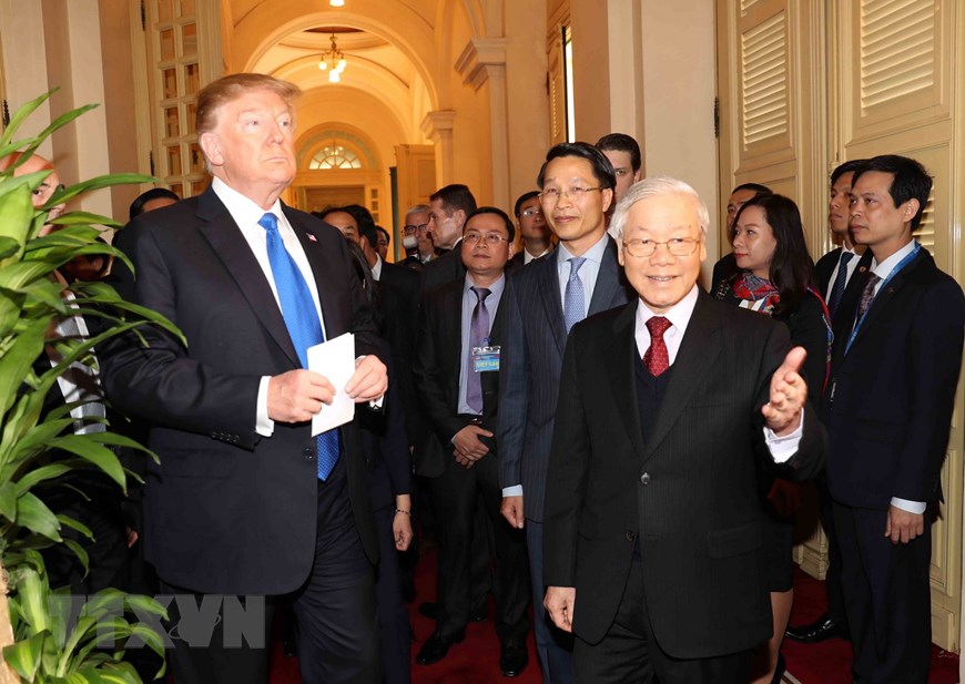 Tổng Bí thư, Chủ tịch nước Nguyễn Phú Trọng tiếp Tổng thống Hoa Kỳ Donald Trump. (Ảnh: Trí Dũng/TTXVN)