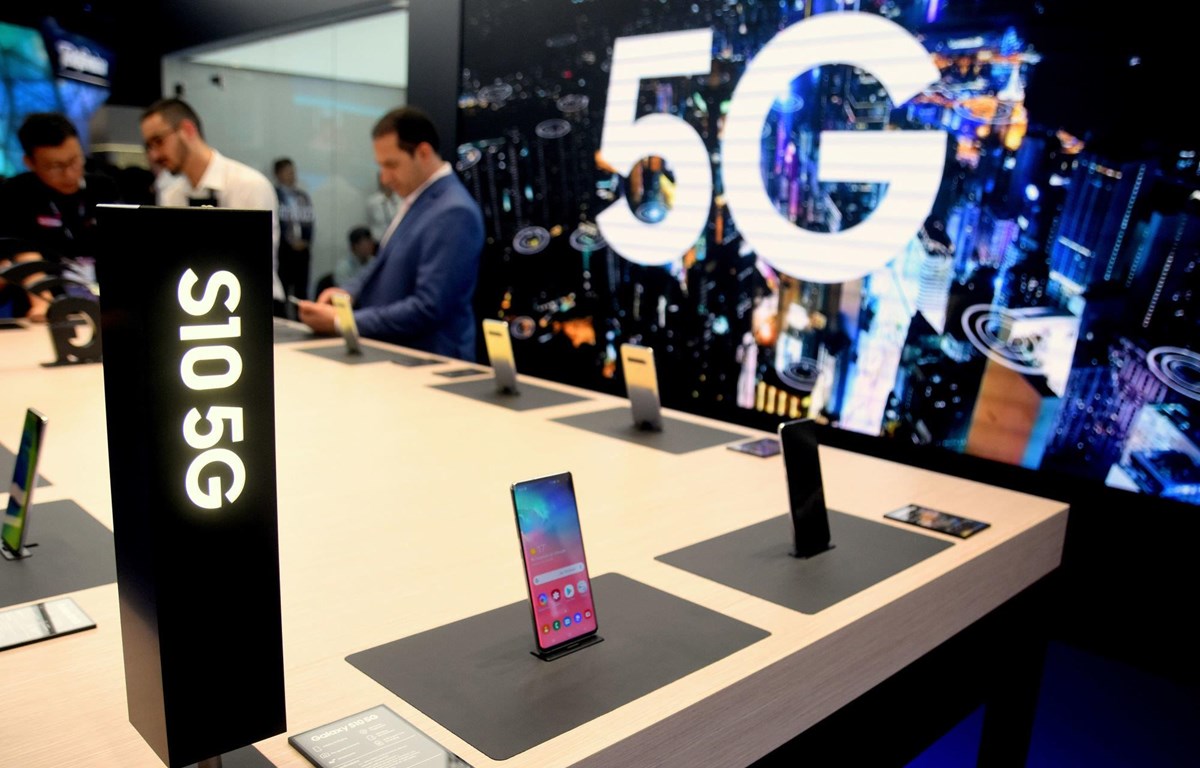 Điện thoại Samsung Galaxy S10 5G bán ở thị trường Hàn Quốc. (Nguồn: Engadget)