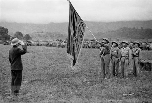 Nhan to chinh tri-tinh than gop phan lam nen chien thang Dien Bien Phu hinh anh 3