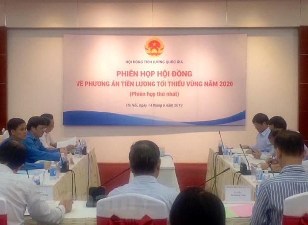 Hop Hoi dong Tien luong quoc gia: Tang luong nam 2020 co 'can dich'? hinh anh 1