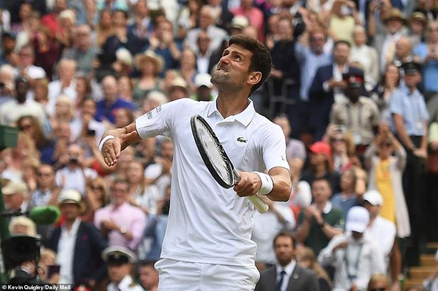 Djokovic va Federer noi gi sau tran chung ket Wimbledon lich su? hinh anh 1