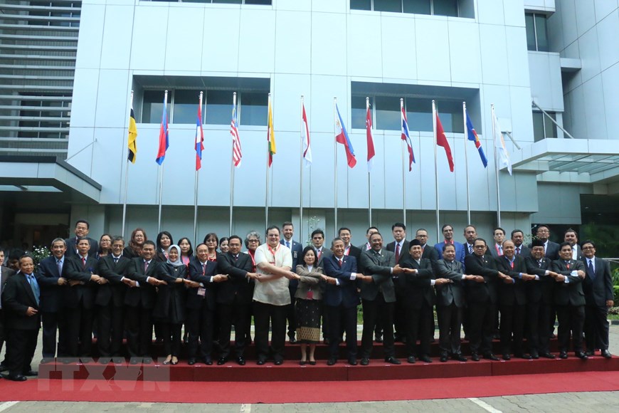  Triển lãm Di sản văn hóa Cộng đồng các nước ASEAN do Bảo tàng tỉnh Kon Tum tổ chức từ ngày 17-21/1/2018. (Ảnh: Quang Thái/TTXVN)