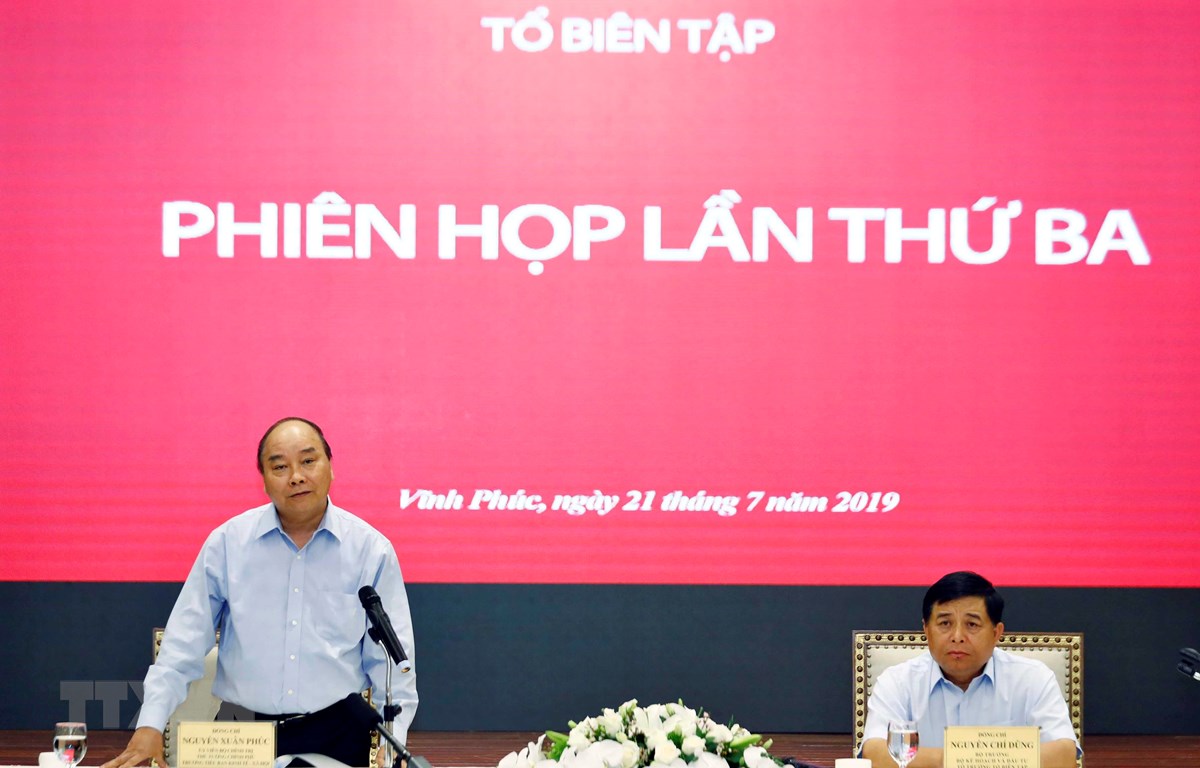 Thủ tướng Nguyễn Xuân Phúc, Trưởng Tiểu ban Kinh tế-Xã hội Đại hội đại biểu toàn quốc lần thứ XIII của Đảng phát biểu. (Ảnh: Thống Nhất/TTXVN)