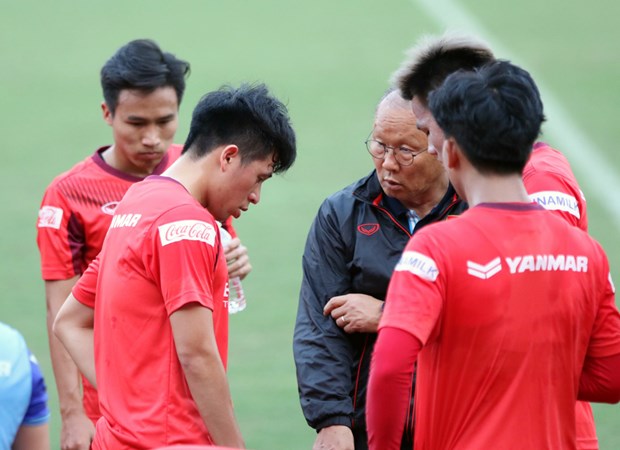 HLV Park Hang-seo danh gia cao doi thu, tim nguoi thay the Van Hau hinh anh 1