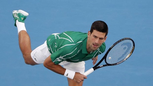 Djokovic 'dai chien' Federer tai ban ket Australian Open 2020 hinh anh 1