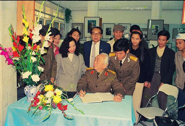 Nguoi “ve” nhung chan dung khac ve Dai tuong Vo Nguyen Giap hinh anh 3