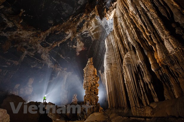 Hang Tu Lan: Choang ngop ve dep hoang so, ky dieu cua tao hoa hinh anh 2