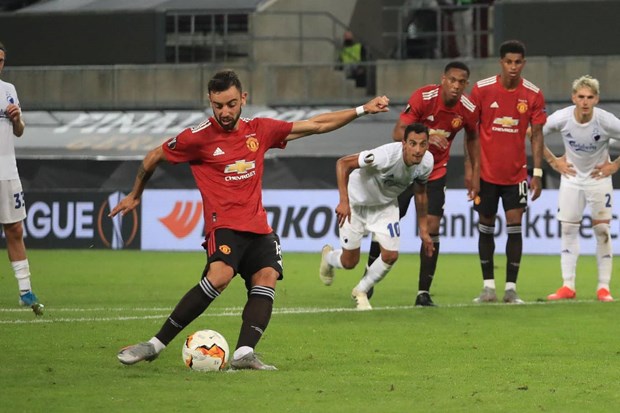 Bruno ghi ban tu cham 11m, M.U thang tien ban ket Europa League hinh anh 2