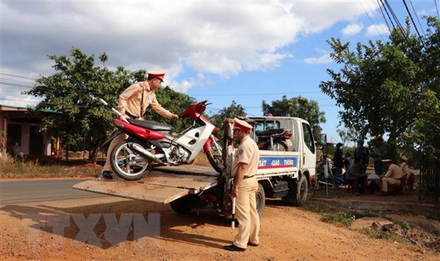 Luat Phong, chong tac hai cua ruou, bia: Nguoi dan da thay doi y thuc hinh anh 1